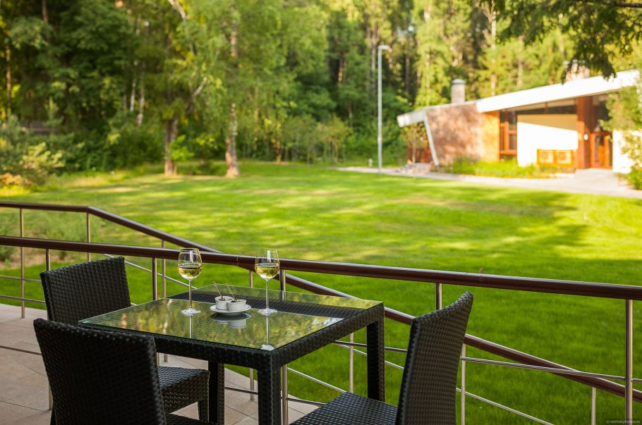 Веранда внутренняя отделка со сквозным проходом