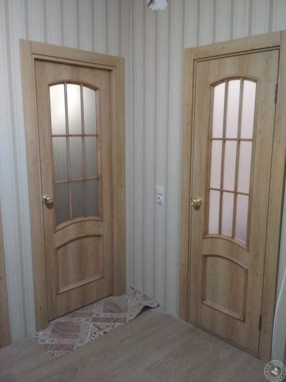 Межкомнатные двери под дерево
