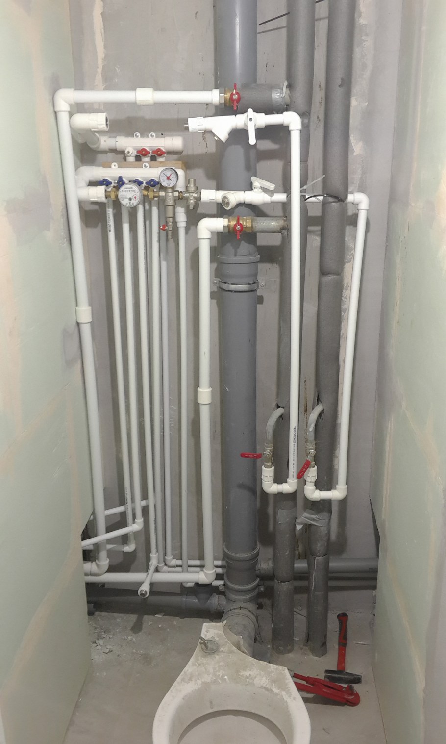 Тройниковая разводка труб водоснабжения