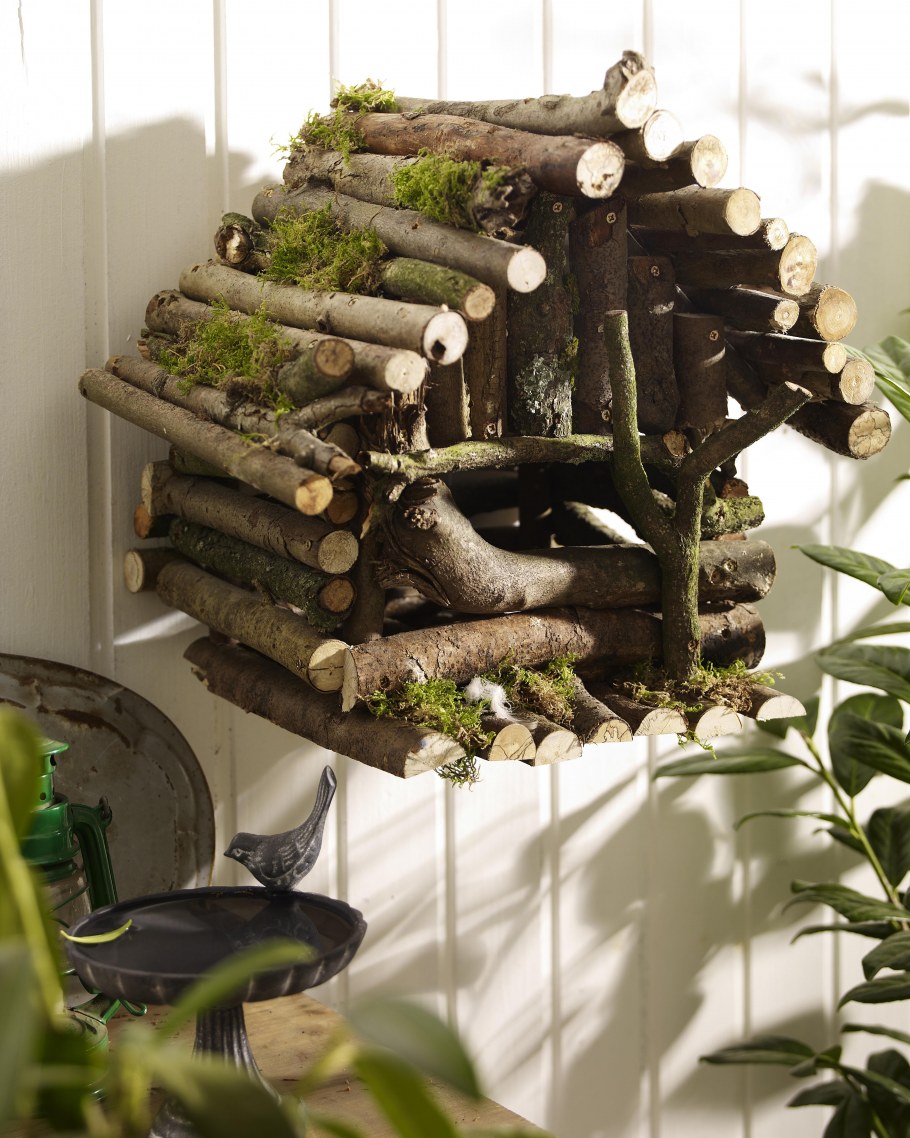 Деревянные украшения для сада