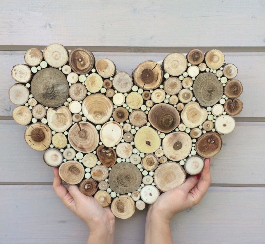 Декор из спилов дерева