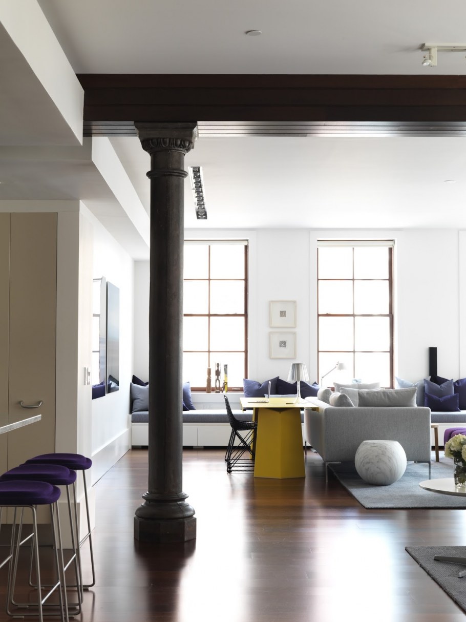 Пилястры в интерьере спальни