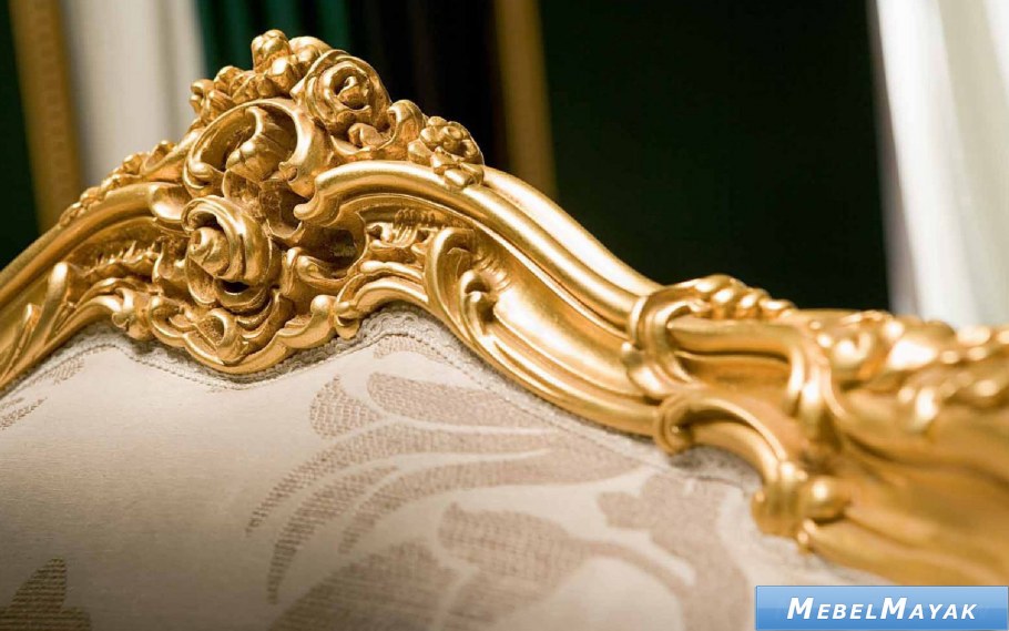 Лепнина с сусальным золотом