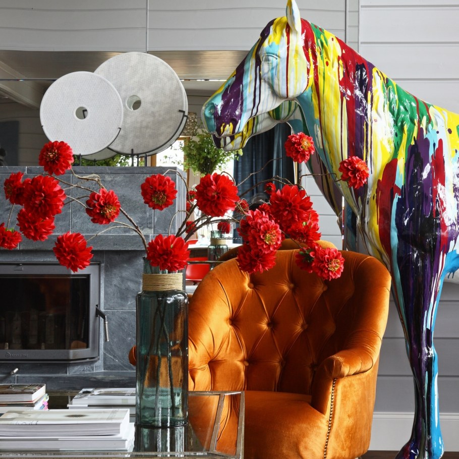 Арт объект в интерьере