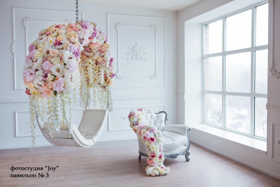 Фотостудия с качелями