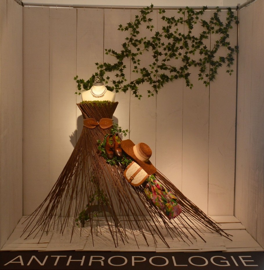 Дерево декорация для витрин