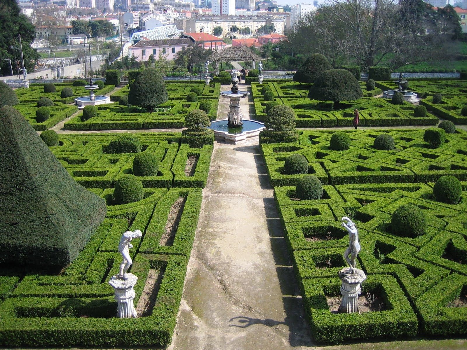 Верховой сад. Дворец маркиза Фронтейра в Лиссабоне. Португалия сад маркиза де Фронтейра. Сад и дворец маркиза де Фронтейра. Португалия дворец Фронтейра.