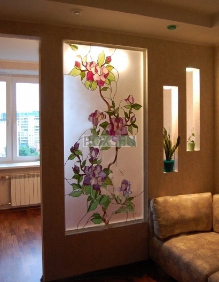 Окно в стене между комнатами