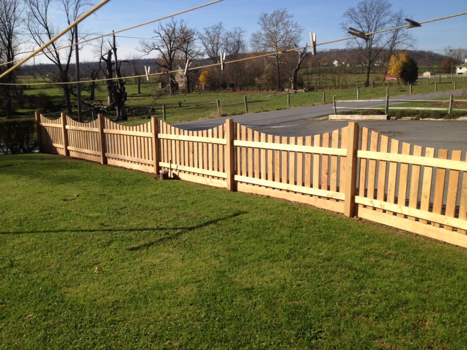 Деревянный забор