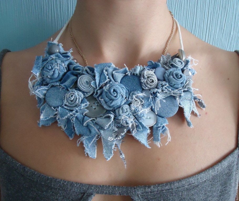 Украшения из джинсы