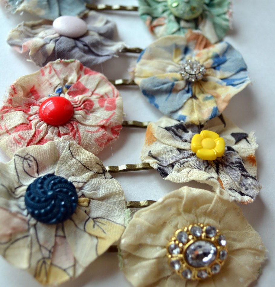 Заколки из ткани