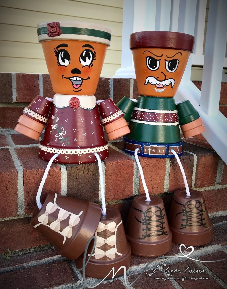 Садовый декор из горшков