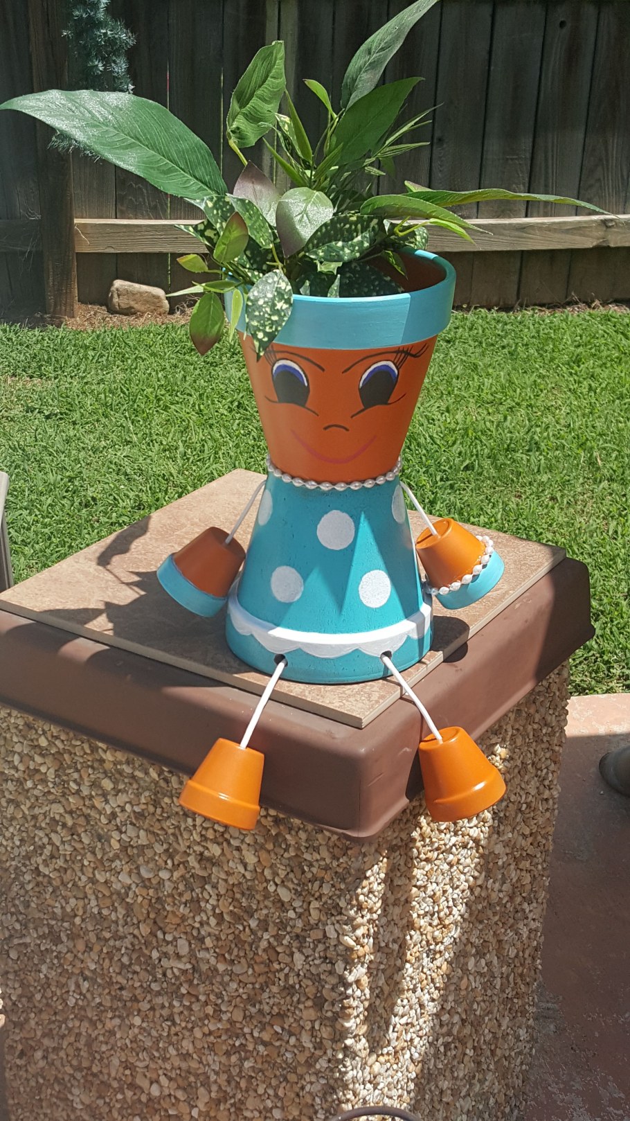 Интересные поделки для сада