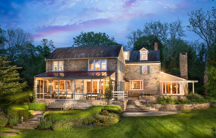 Особняк с террасой