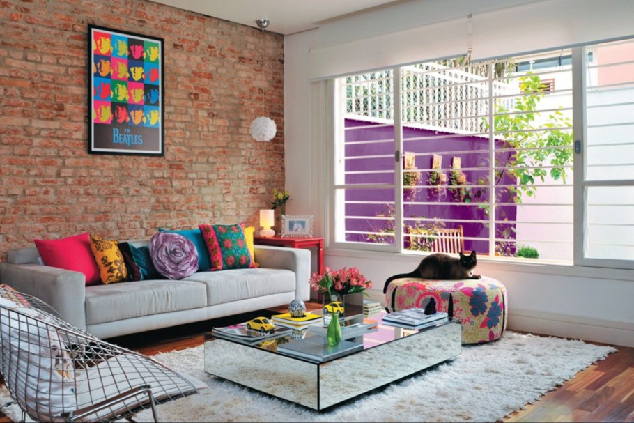 Яркие стены в интерьере