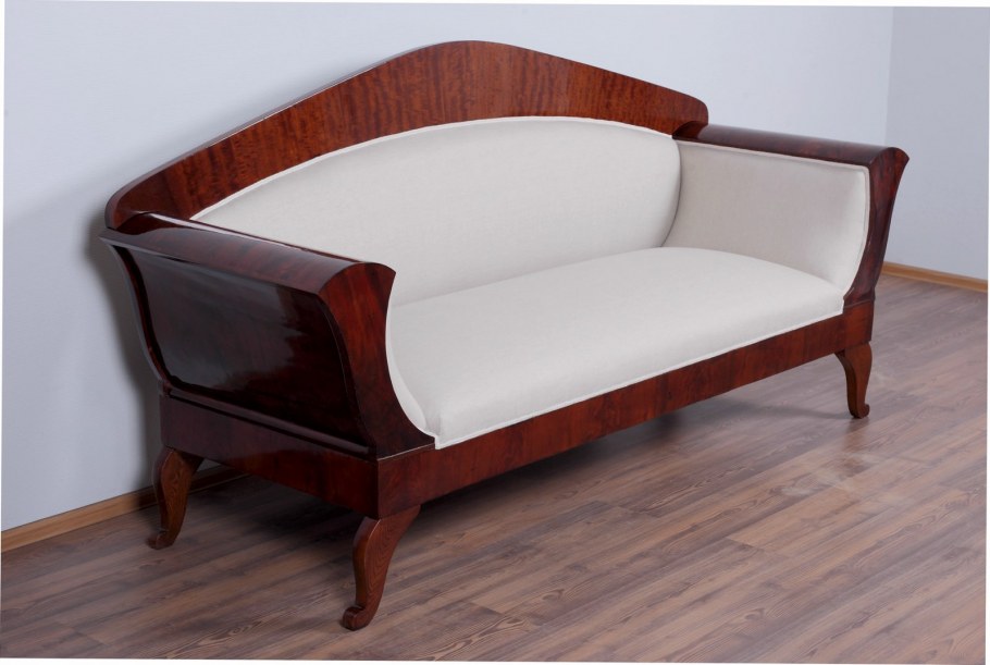 Кресло эпохи бидермейер