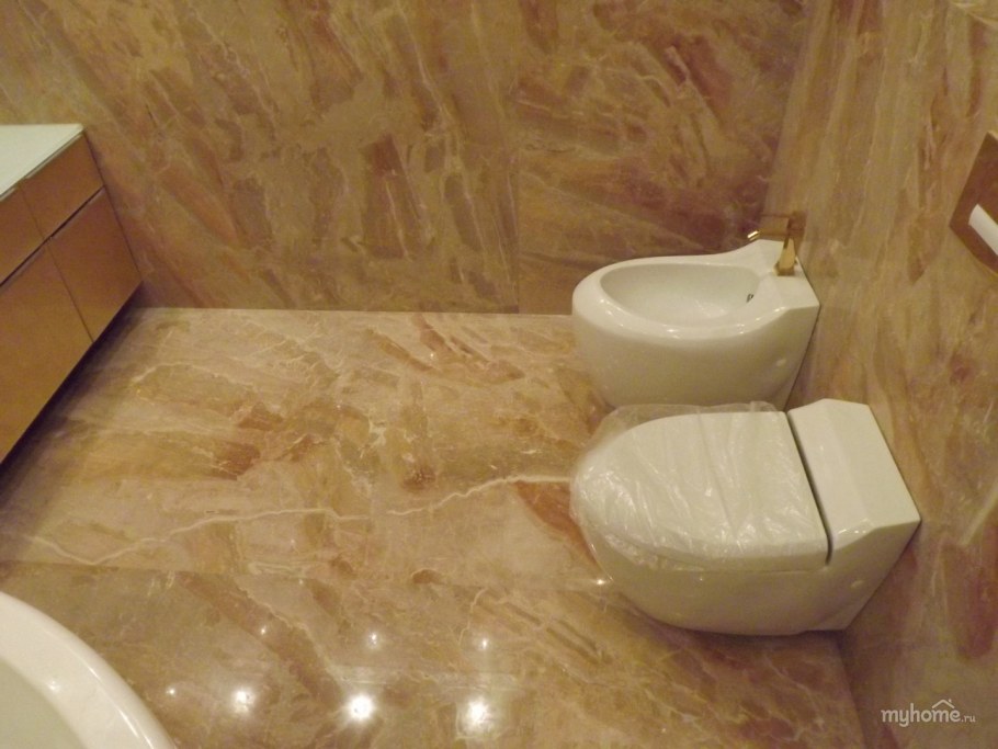 Барная стойка из оникса с подсветкой