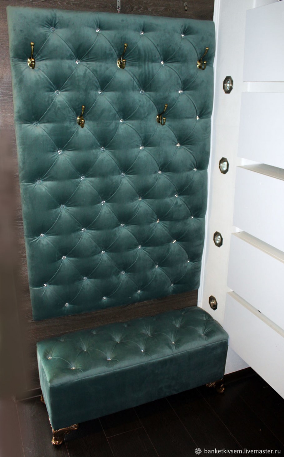 Шкаф "Честер 1800" с каретной стяжкой