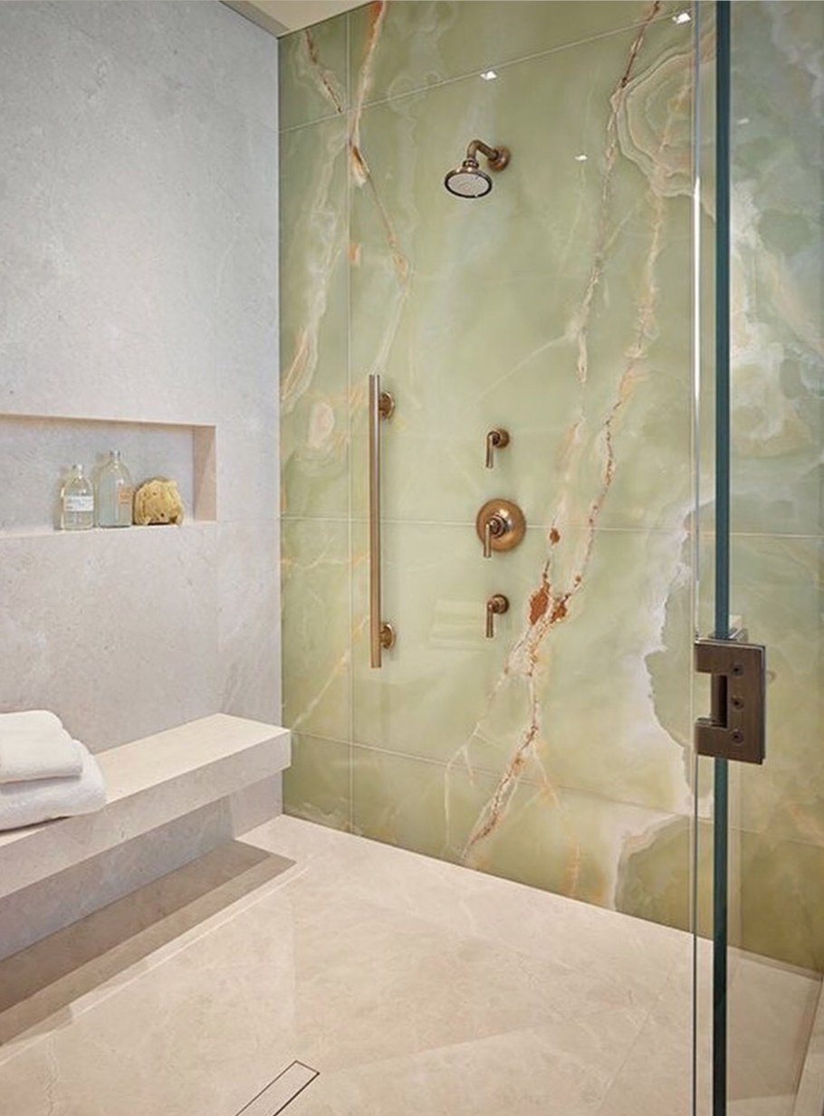 Ванная мрамор с ониксом