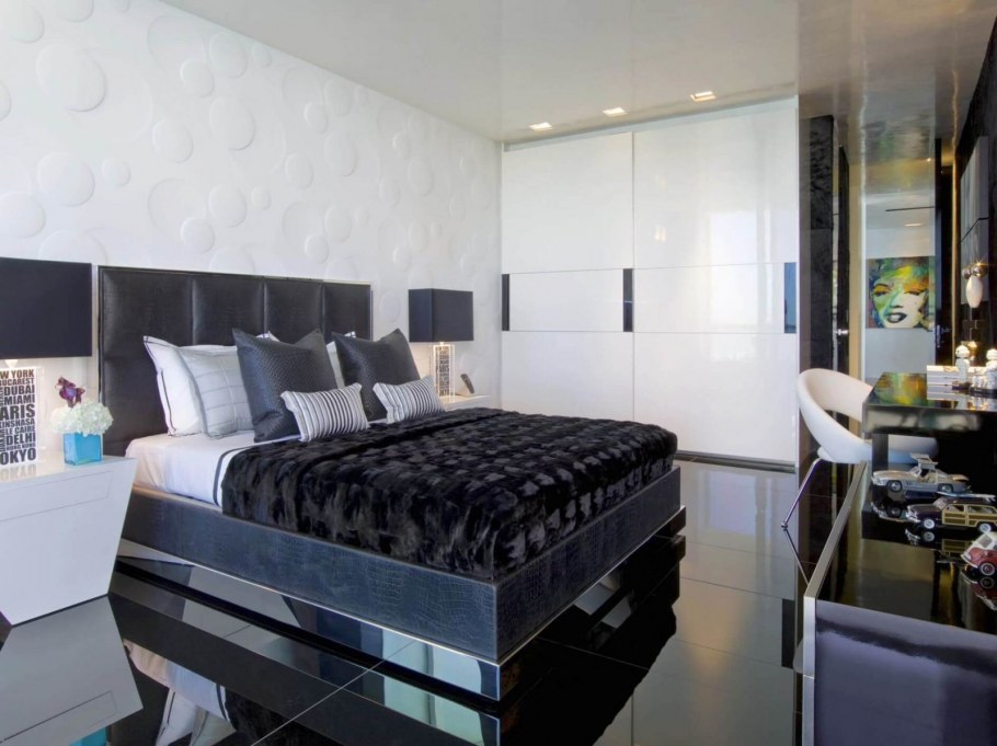 Черный пол в спальне