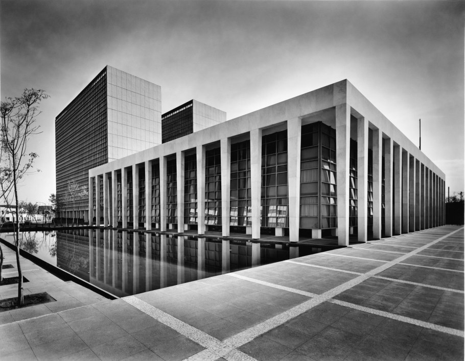 Архитектурный модернизм 20 века