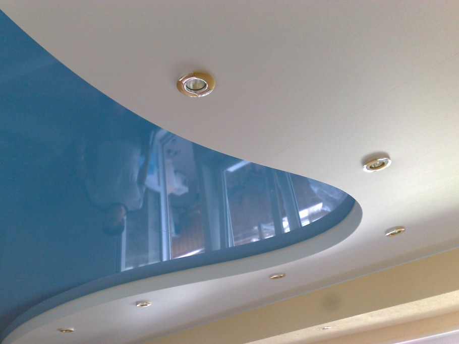 Двухуровневый потолок выпуклый