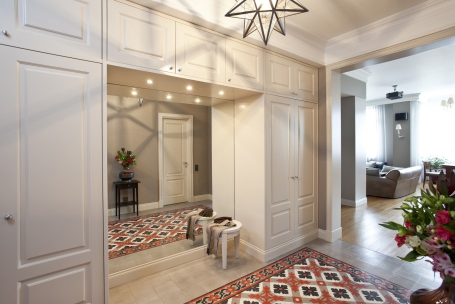 Метлахская плитка в интерьере прихожей