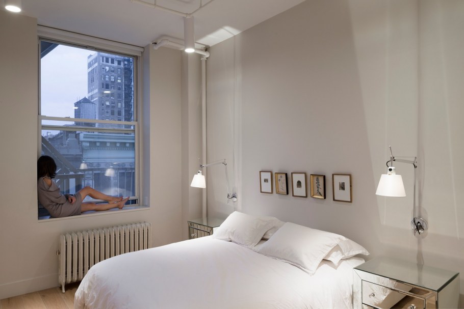 Кровать ночью