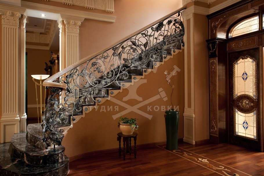 Кованые лестницы в интерьере