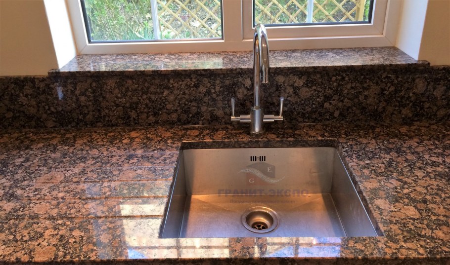 Baltic Brown гранит