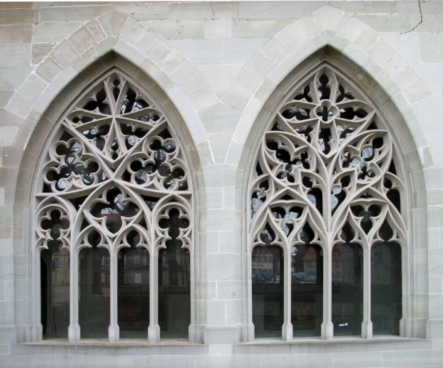 Окна в готическом стиле