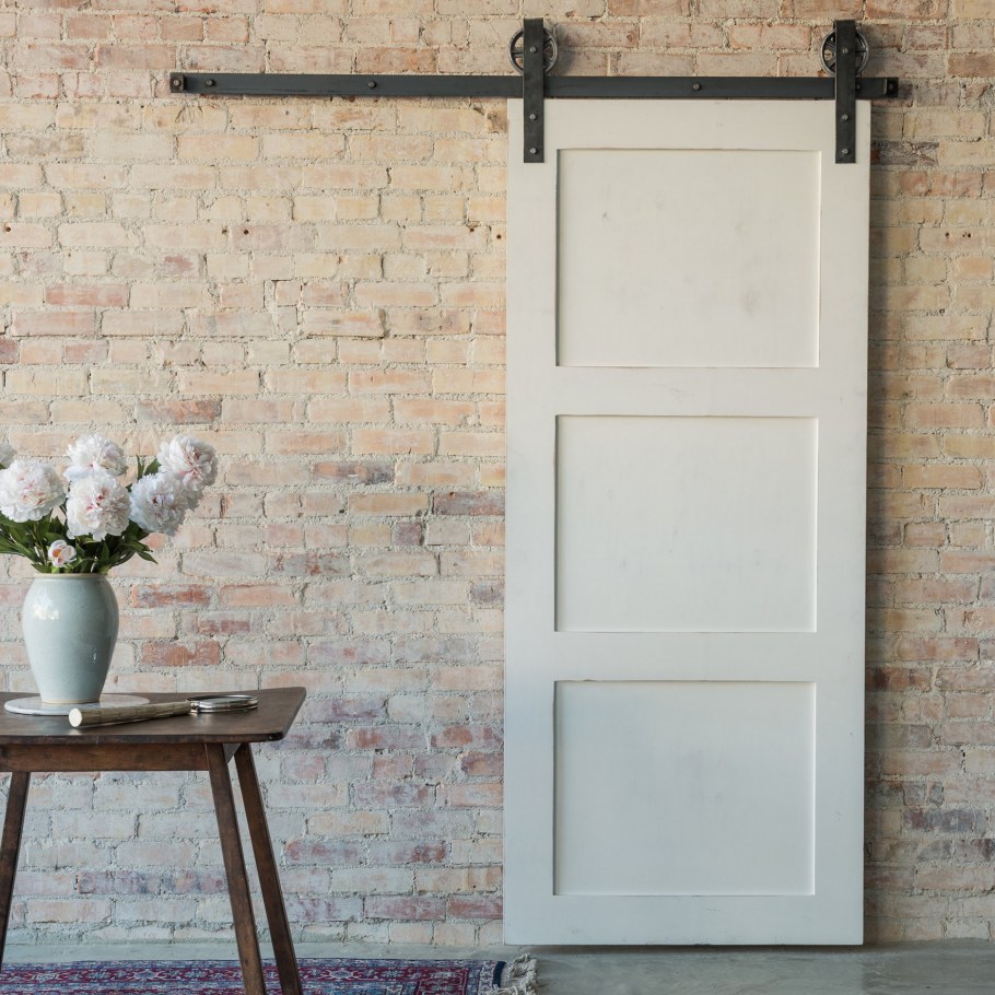 Двойная амбарная дверь Шеврон