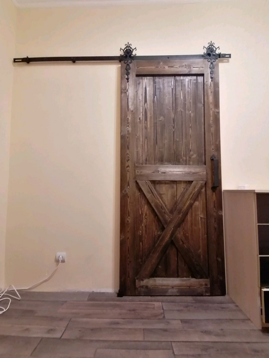 Амбарная дверь