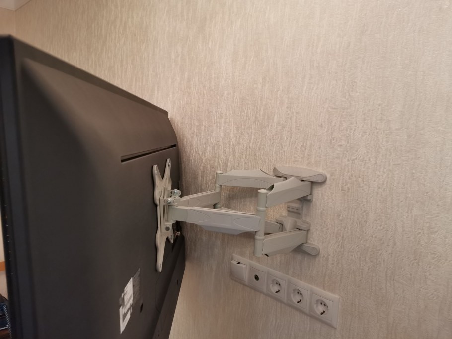 Onkron m5 белый 32"-60"