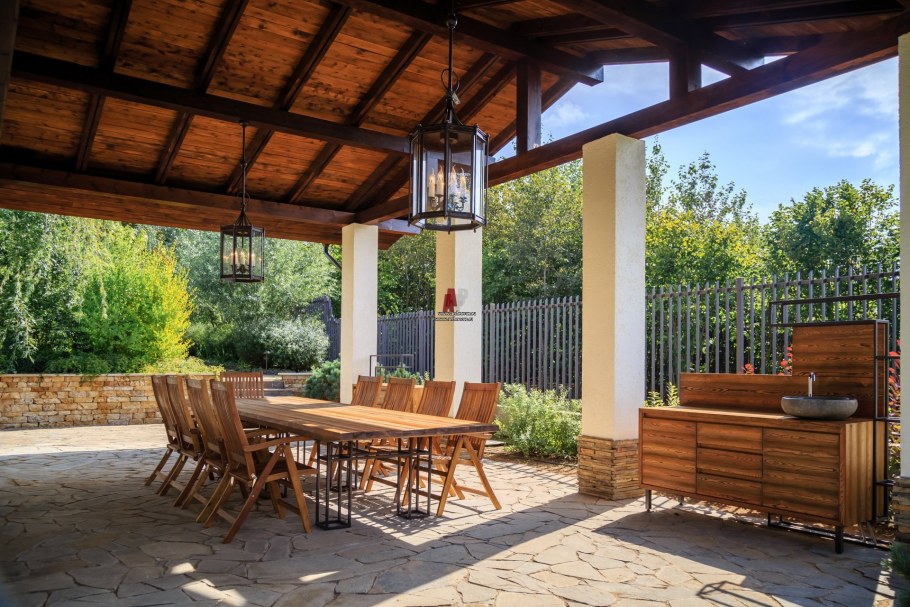 Веранда в альпийском стиле