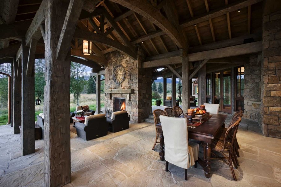 Веранда в стиле Шале