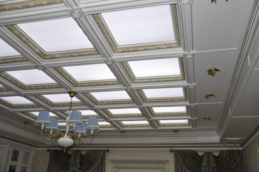 Кессонный потолок Армстронг