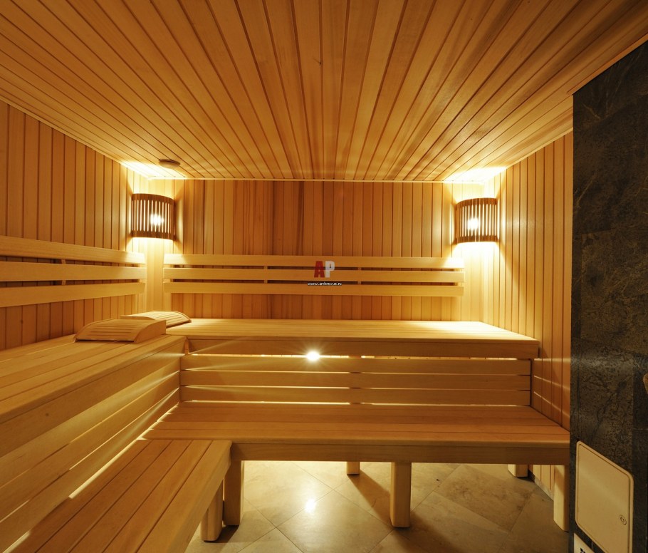 Отделка маленькой парилки в бане