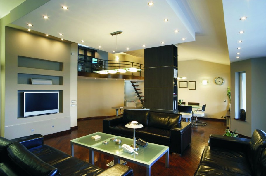 Точечное освещение в гостиной