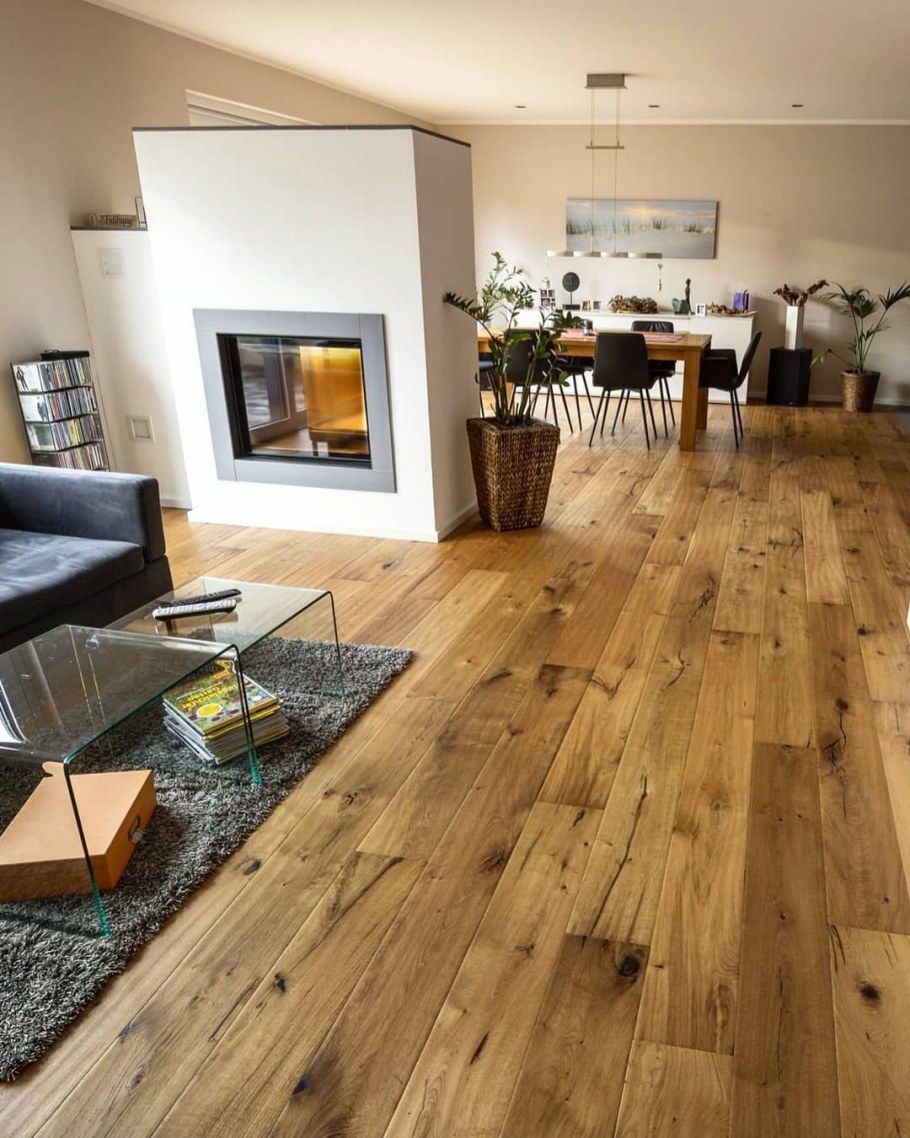 Пол в гостиной