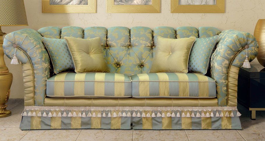 Диван из жаккарда