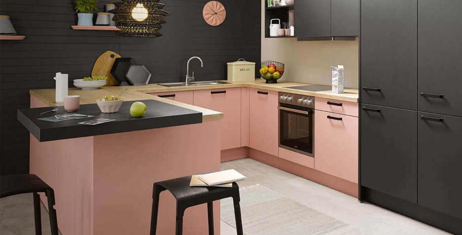 Кухня пыльно розового цвета