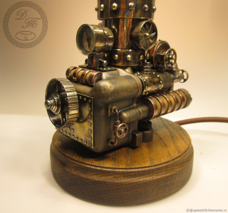 Полка из водопроводных труб