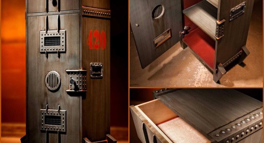 Полки из водопроводных труб