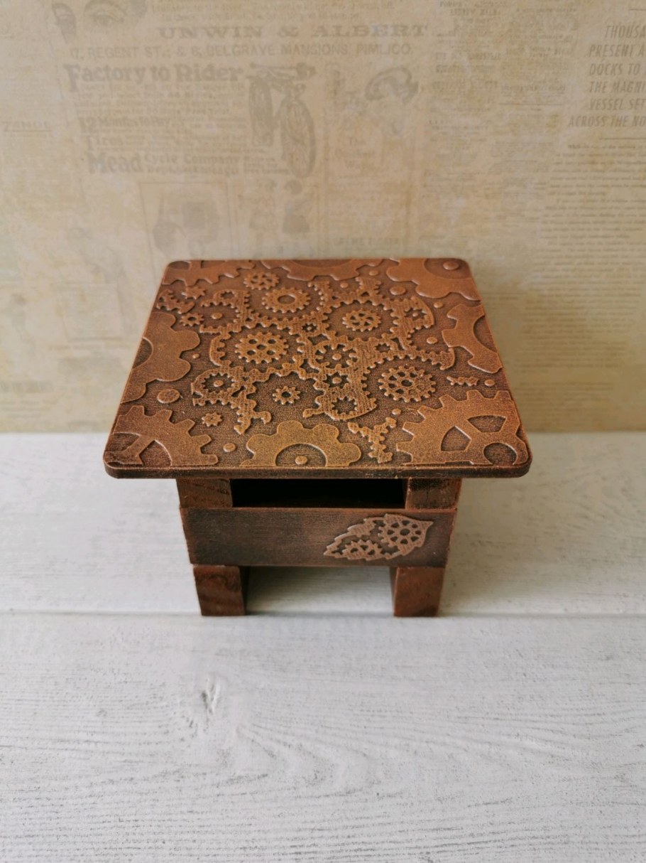 Столик стимпанк