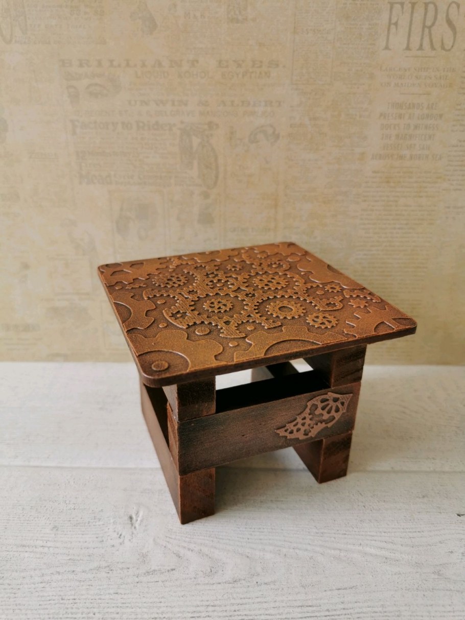 Журнальный столик стимпанк