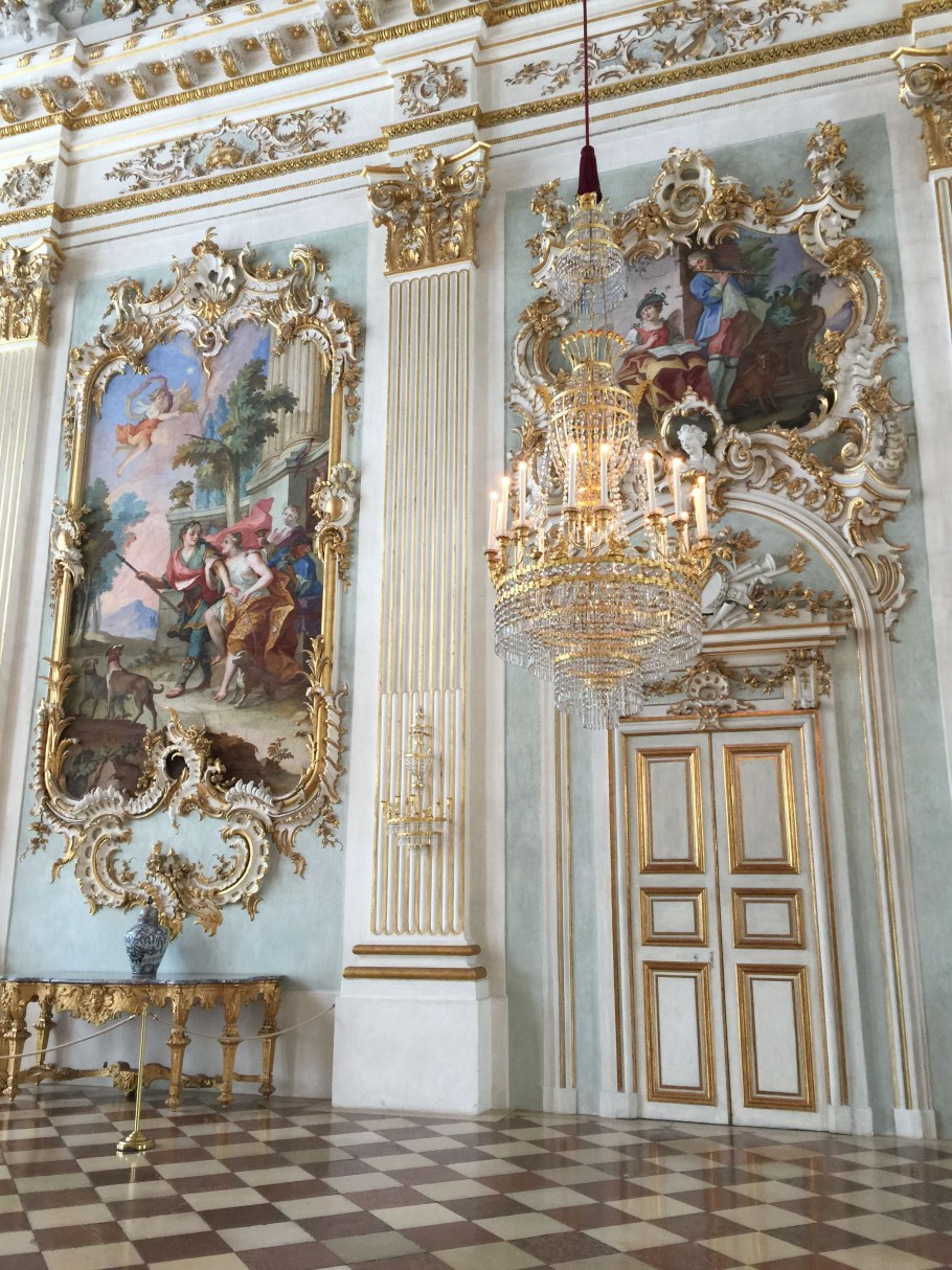 Дворец рококо