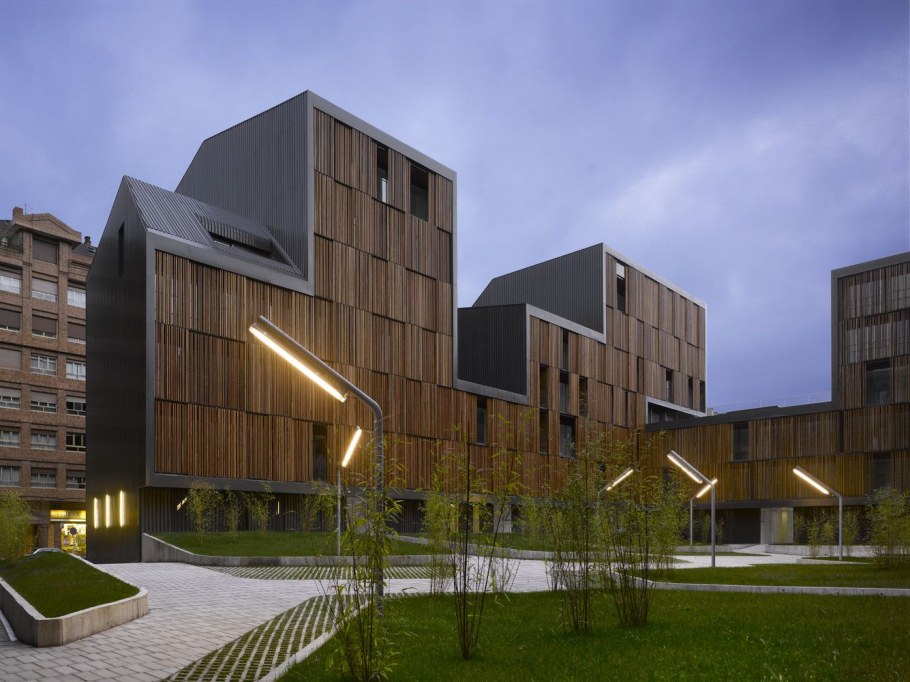 Социальное жилье (mieres social Housing), 2010 расположение: Мьерес, Испания