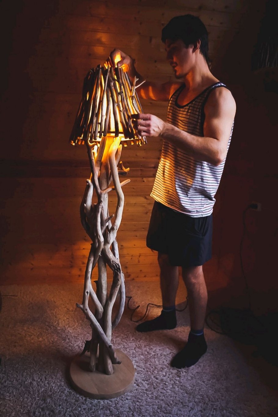 Светильник из коряги