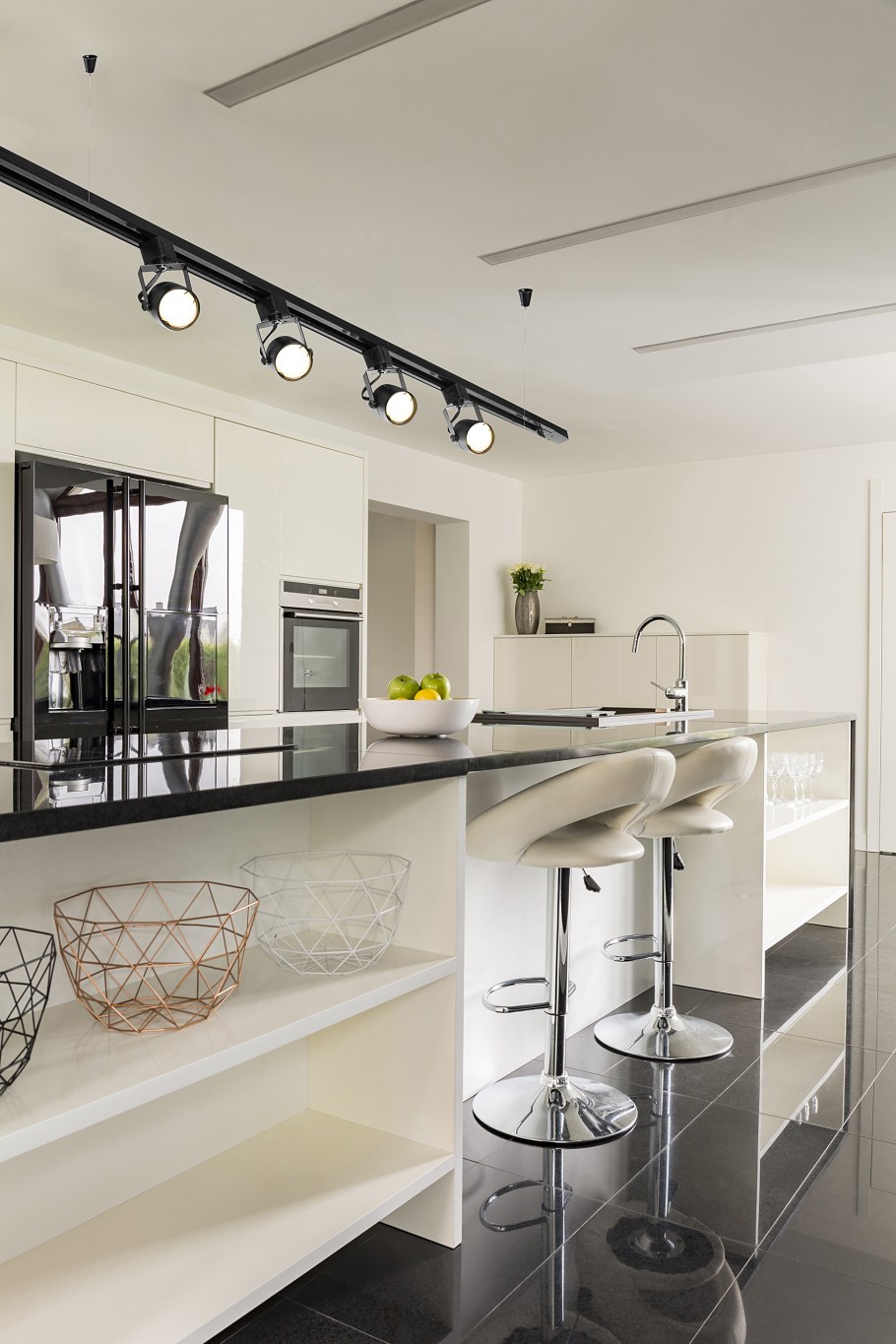 Трековый светильник Arte Lamp track Lights a1310pl-1bk